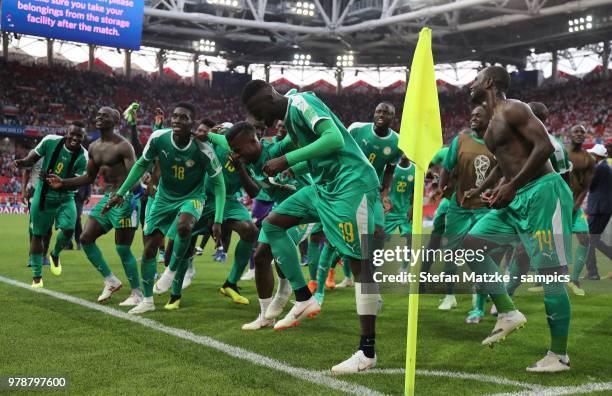 Players of Senegal dancing Ismaila Sarr of Senegal Mbaye Niang of Senegal Moussa Konate of Senegal during the 2018 FIFA World Cup Russia group H...