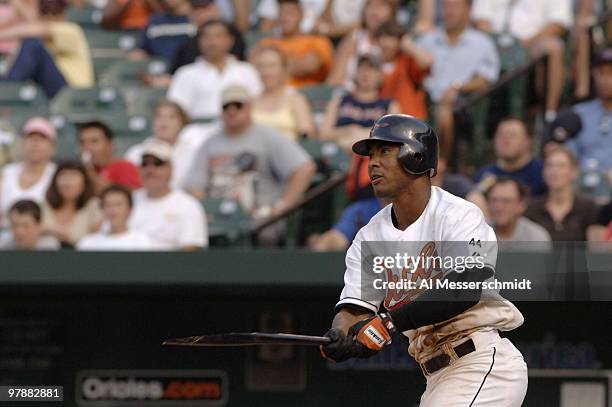 Baltimore Orioles third baseman Melvin Mora breaks a bat against the Chicago White Sox July 29, 2006 in Baltimore. The Sox won 13 - 11. The Sox...