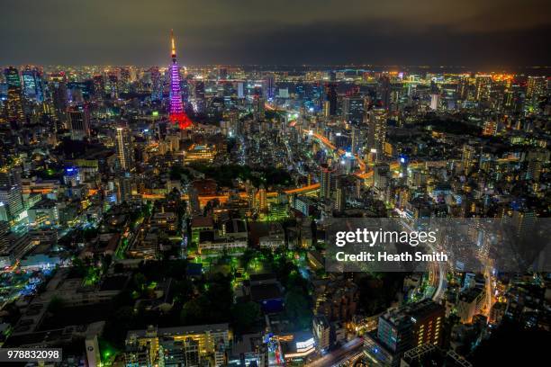 tokyo tower from morio tower - smith tower ストックフォトと画像