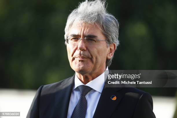 Joe Kaeser, CEO of Siemens AG, arrives at the Schloss Meseberg governmental palace after a German-French government consultations on June 19, 2018...