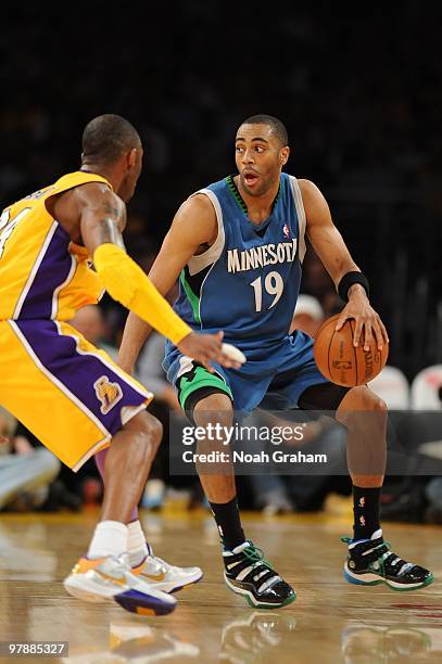Wayne Ellington of the Minnesota Timberwolves handles the ball against Kobe Bryant of the Los Angeles Lakers at Staples Center on March 19, 2010 in...
