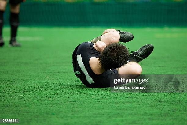 injured football player - foula bildbanksfoton och bilder