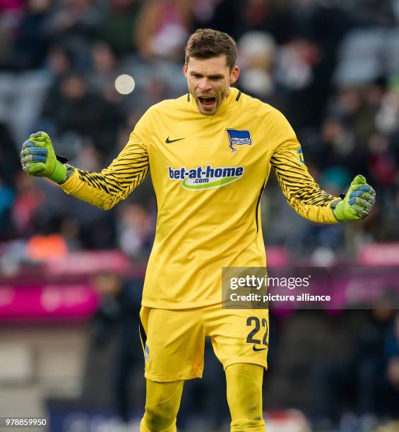 Febuary 2018, Germany, Munich: German Bundesliga soccer match between Bayern Munich and Hertha BSC, Allianz Arena. Hertha's goalkeeper Rune Jarstein...