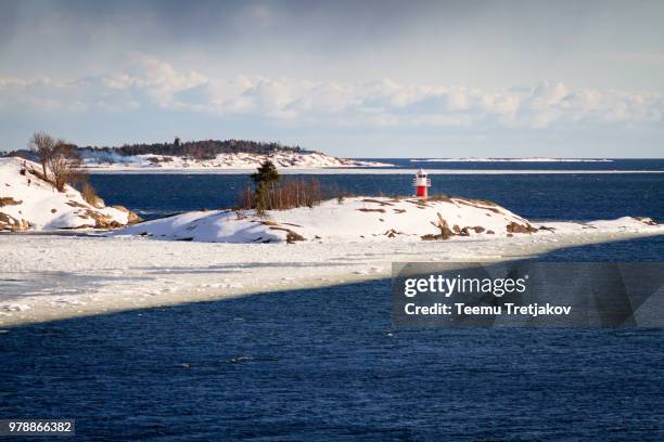 seascape in suomenlinna - suomenlinna stock pictures, royalty-free photos & images