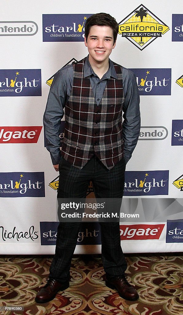 Starlight Children's Foundation's 2010 "A Stellar Night" Gala - Arrivals