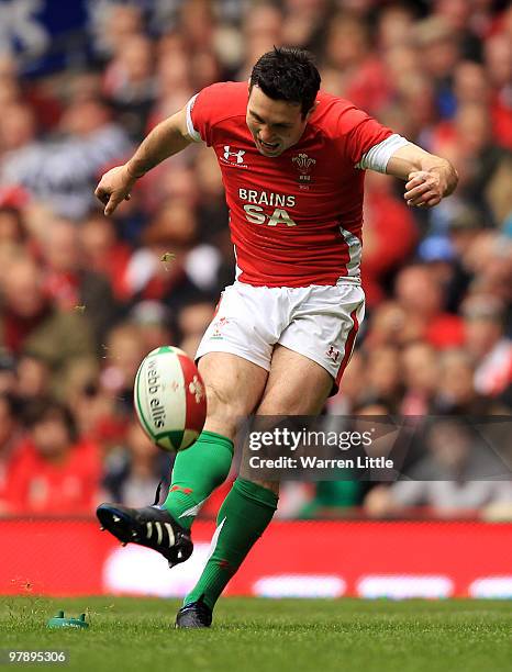 Stephen Jones of Wales converts a kick at goal during the RBS Six Nations Championship between Wales and Italy at Millennium Stadium on March 20,...