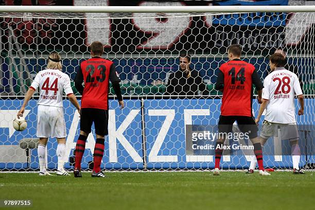 Martin Fenin of Frankfurt scores his team's second goal during the Bundesliga match between Eintracht Frankfurt and Bayern Muenchen at the...