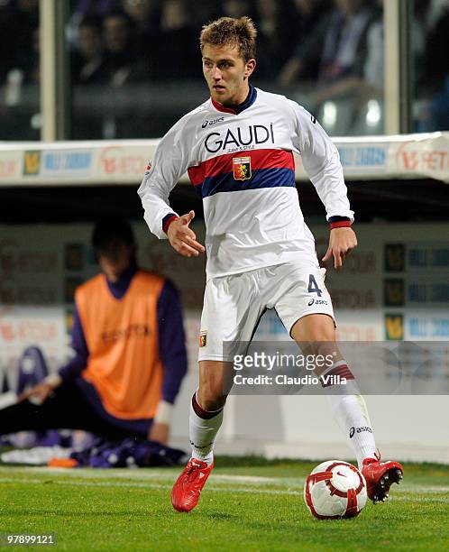 Domenico Criscito of Genoa in CFC in action during the Serie A match between ACF Fiorentina and Genoa CFC at Stadio Artemio Franchi on March 20, 2010...