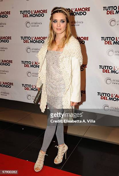 Actress Carolina Crescentini attends the Rome premiere of "Tutto l' amore del mondo" on March 19, 2010 in Rome, Italy.