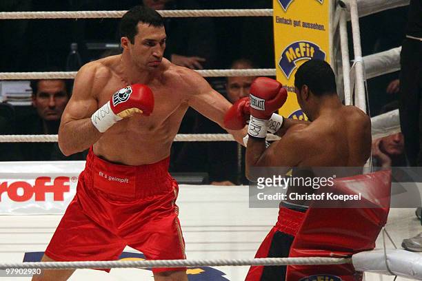 Wladimir Klitschko of Ukraine lands a punch on Eddie Chambers of USA during their WBO Heavyweight World Championship fight at the Esprit Arena on...