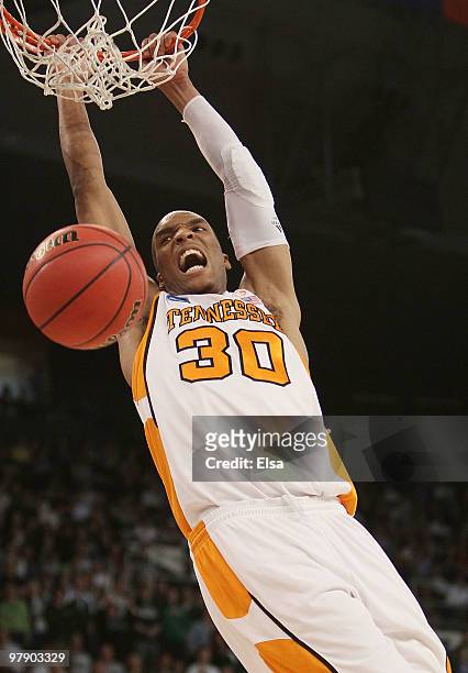 Prince of the Tennessee Volunteers dunks in the second half against the Ohio Bobcats during the second round of the 2010 NCAA men's basketball...