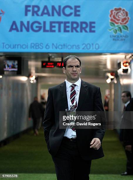 Martin Johnson, Head Coach of England looks on ahead of the RBS Six Nations Championship match between France and England at the Stade de France on...