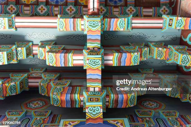 Asian Temple Pattern 340 Korean Temple Pattern Stock Photos, High-Res Pictures, and Images ...