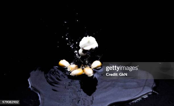 popcorn explosion !! 2 - gkn stock pictures, royalty-free photos & images