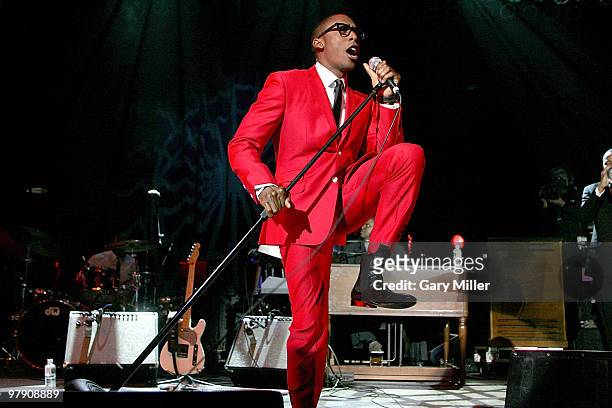 Vocalist Raphael Saadiq performs in concert at the Austin Music Hall during the South By Southwest Music Festival on March 19, 2010 in Austin, Texas.