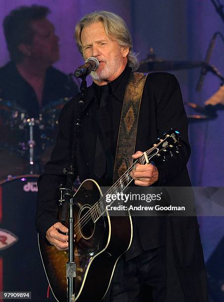 Kris Kristofferson performs at Celebrity Fight Night XVI on March 20, 2010 at the JW Marriott Desert Ridge in Phoenix, Arizona.