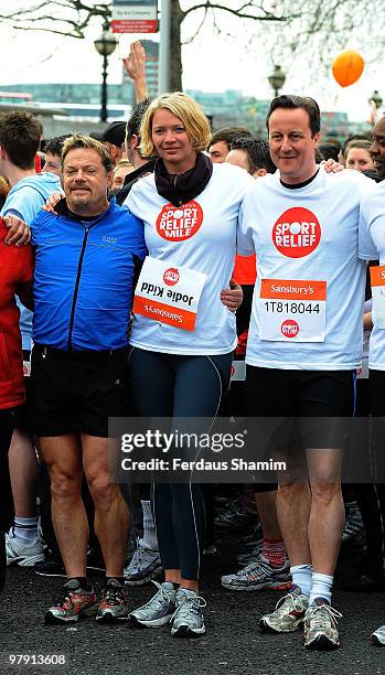 Eddie Izzard, Jodie Kidd and David Cameron take part in the Sainsbury's Sport Relief London Mile on March 21, 2010 in London, England.