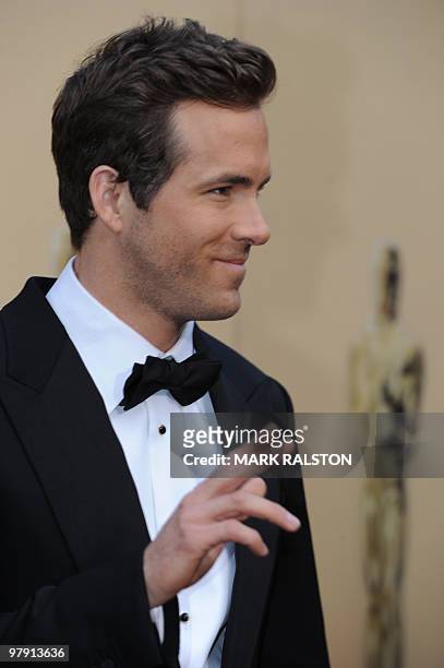 Actor Ryan Reynolds arrives at the 82nd Academy Awards at the Kodak Theater in Hollywood, California on March 07, 2010. AFP PHOTO Mark RALSTON