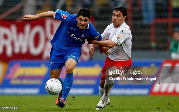 Mike Terranova of Oberhausen in action with Matthias Zimmermann of Karlsruhe during the Second Bundesliga match between RW Oberhausen and Karlsruher...