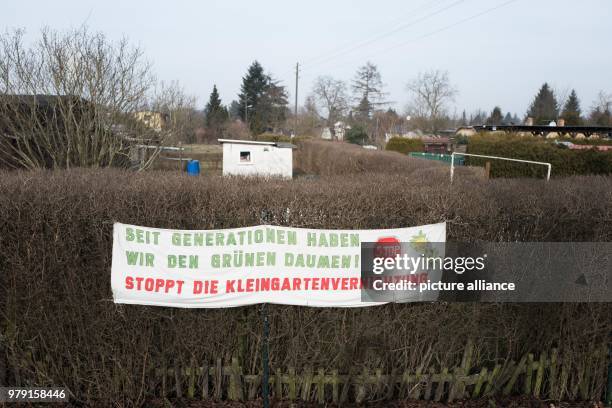 Generationen Rhamen 827 Generationen Stock Photos, High-Res Pictures, and Images - Getty Images
