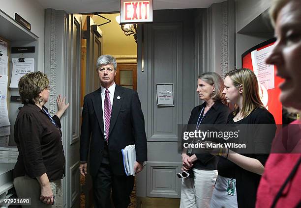 Stupak 252 Bart Stupak Photos & High Res Pictures - Getty Images