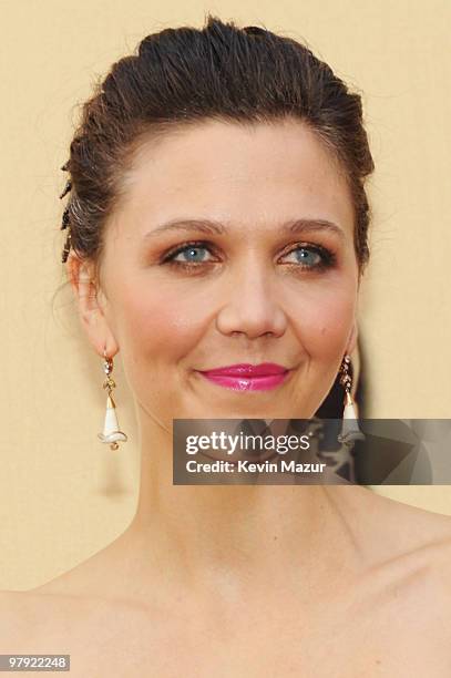 Actress Maggie Gyllenhaal arrives at the 82nd Annual Academy Awards at the Kodak Theatre on March 7, 2010 in Hollywood, California.