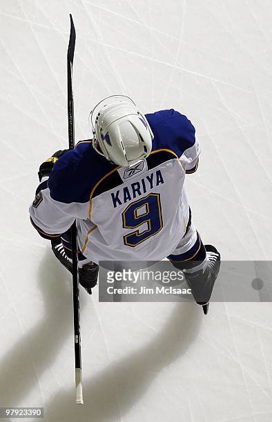 Paul Kariya of the St. Louis Blues warms up before playing against the New Jersey Devils at the Prudential Center on March 20, 2010 in Newark, New...