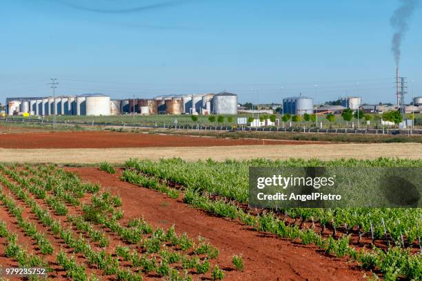 pollution in the agrarian landscape - miguelangelortega stock pictures, royalty-free photos & images