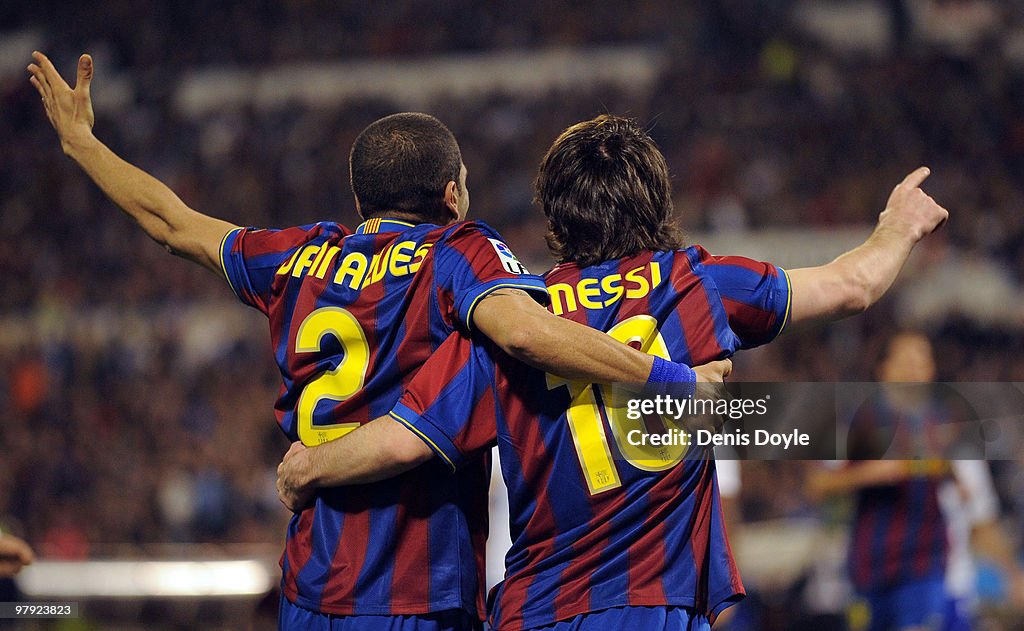 Real Zaragoza v Barcelona - La Liga