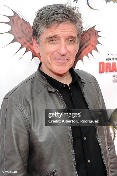 Actor Craig Ferguson arrives at the premiere of Dreamworks Animation's "How To Train Your Dragon" on March 21, 2010 at Gibson Amphitheatre in...