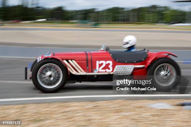Cars Red Racing Rilo Riley Car Photos and Premium High Res Pictures - Getty Images