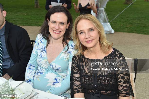Mary Rae Mary Rae Photos and Premium High Res Pictures - Getty Images