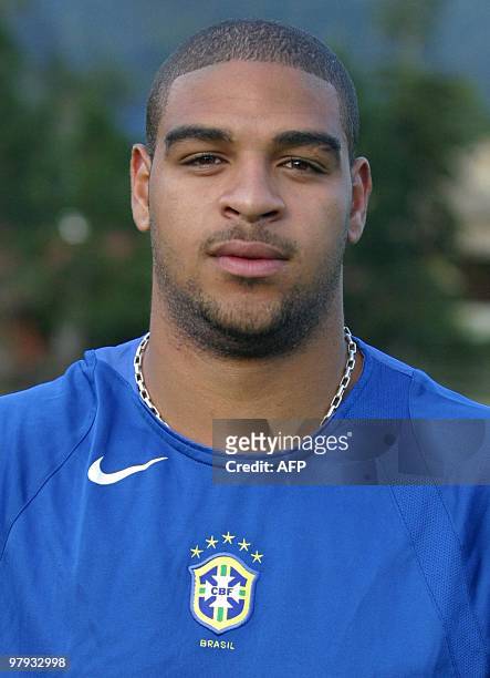 Brazilian national soccer player Adriano Ribeiro in Teresopolis, 01 June 2004. AFP PHOTO / Celio Teixeira