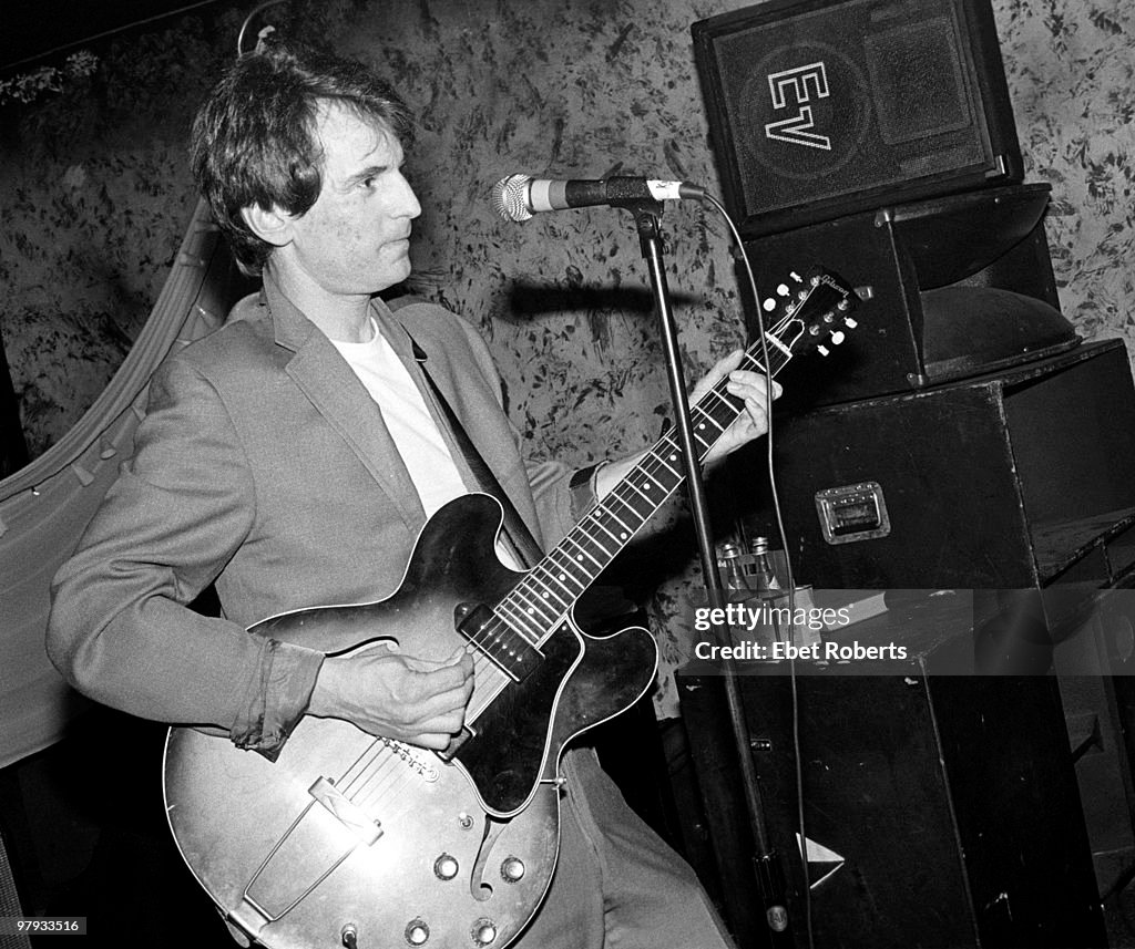 Alex Chilton Performs Live In Memphis