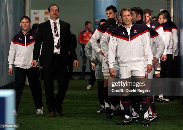 Lewis Moody of England waits in the tunnel with his team as head coach Martin Johnson looks on during the RBS Six Nations Championship match between...