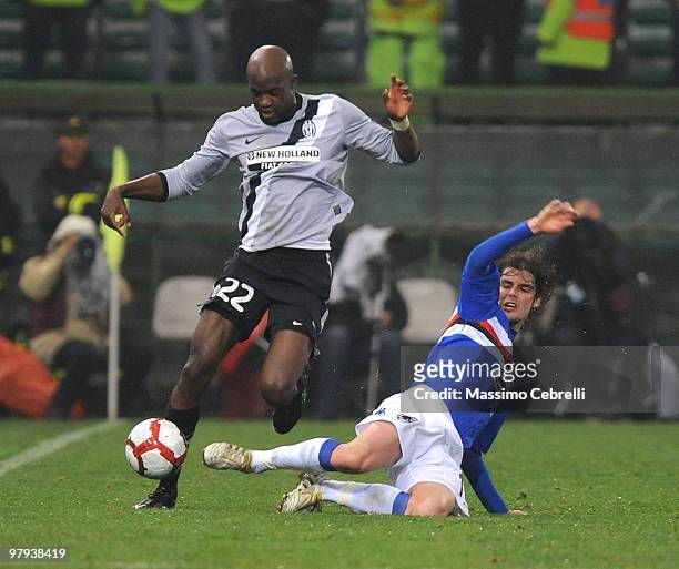 Andrea Poli of UC Sampdoria battles for the ball against Mohamed Lamine Sissoko of Juventus FC during the Serie A match between UC Sampdoria and...