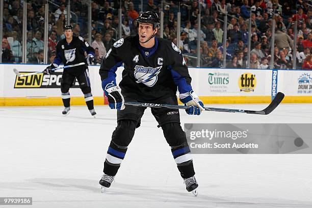 Vincent Lecavalier of the Tampa Bay Lightning waits for the pass during the game against the Buffalo Sabres at the St. Pete Times Forum on March 18,...