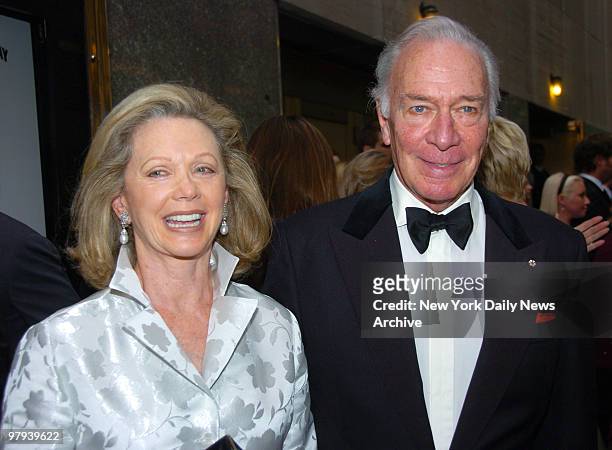 Christopher Plummer and wife Elaine arrive at Radio City Music Hall for the 2007 Tony Awards.