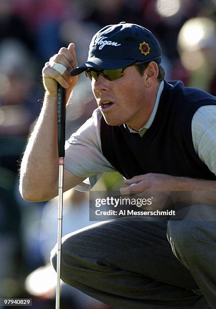 Justin Leonard sets to putt during final round competition February 1, 2004 at the 2004 FBR Open at the Tournament Players Club at Scottsdale,...