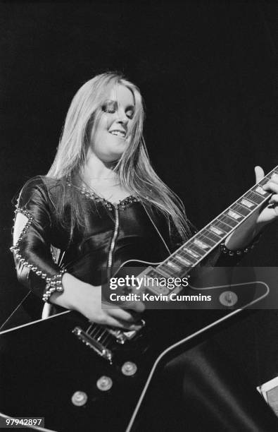 The Runaways 1977 Photos And Premium High Res Pictures Getty Images the-runaways-1977-photos-and-premium-high-res-pictures-getty-images