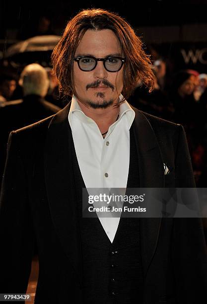 Actor Johnny Depp attends the Royal World Premiere of Tim Burton's 'Alice In Wonderland' at the Odeon Leicester Square on February 25, 2010 in...