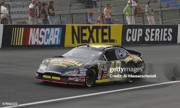 David Stremme during practice for the NASCAR NEXTEL Cup series Coca-Cola 600 May 26, 2006 at Lowe's Motor Speedway in Charlotte, North Carolina.