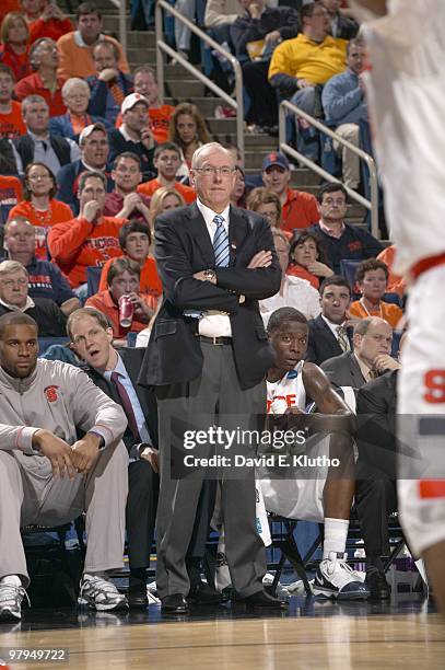 Playoffs: Syracuse head coach Jim Boeheim on sidelines during game vs Vermont. Buffalo, NY 3/19/2010 CREDIT: David E. Klutho