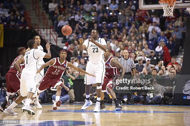 Playoffs: Michigan State Kalin Lucas in action, pass to Draymond Green vs New Mexico State. Spokane, WA 3/19/2010 CREDIT: Robert Beck