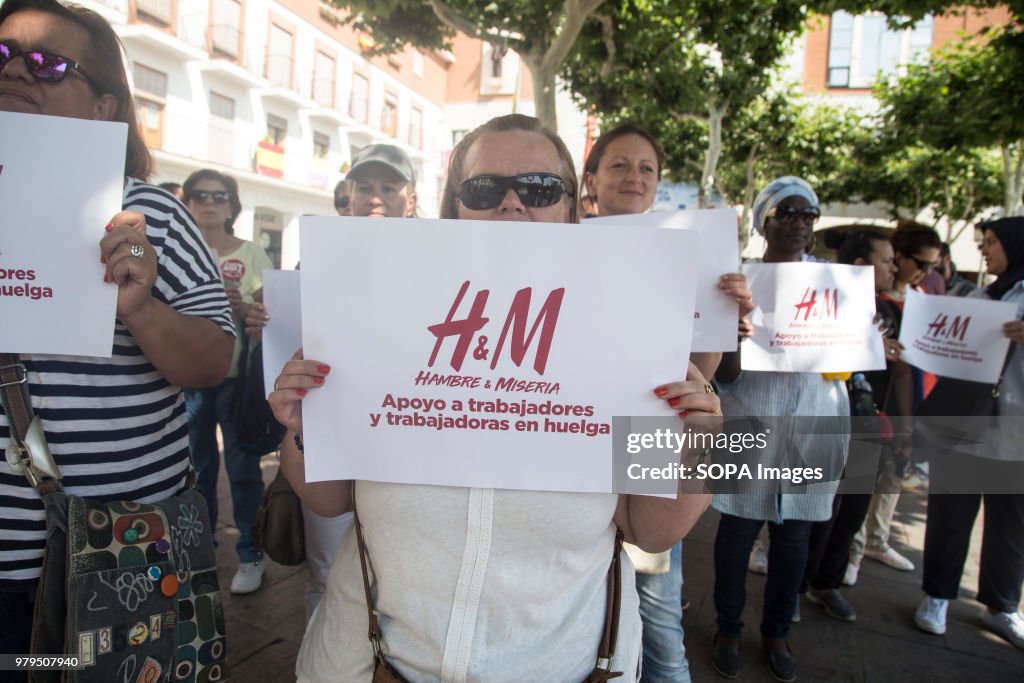 A H&M worker on strike seen holding a placard during the...