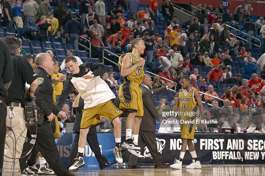 Clemson University vs University of Missouri, 2010 NCAA East Regional Playoffs Round 1