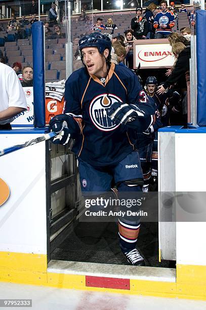 Fernando Pisani of the Edmonton Oilers steps on to the ice for a game against the Detroit Red Wings at Rexall Place on March 19, 2010 in Edmonton,...