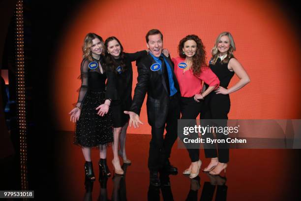 Jeff Dunham vs. Ming-Na Wen and Taye Diggs vs. Caroline Rhea" - The celebrity teams competing to win cash for their charities feature comedian and...