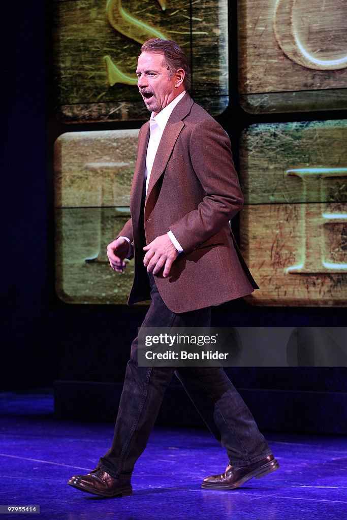 Roundabout Theatre Company�s 2010 Spring Gala