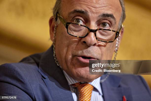 Muhtar Kent, chairman of the Coca-Cola Co., speaks during an Executives Club Of Chicago luncheon in Chicago, Illinois, U.S., on Wednesday, June 20,...